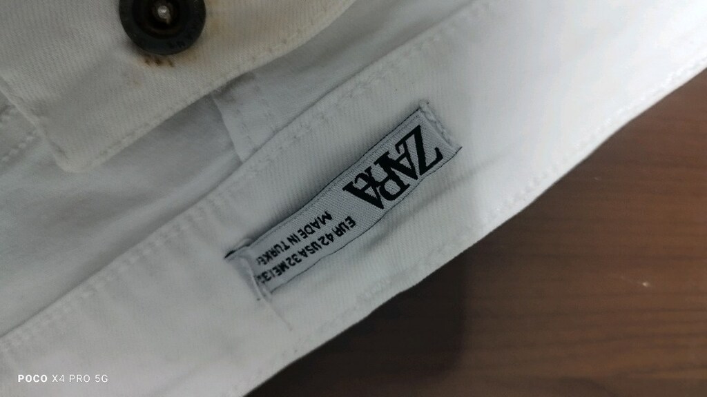 #Zara  likralı jeans pantolon.Düğme pas lekeleri var. - 4