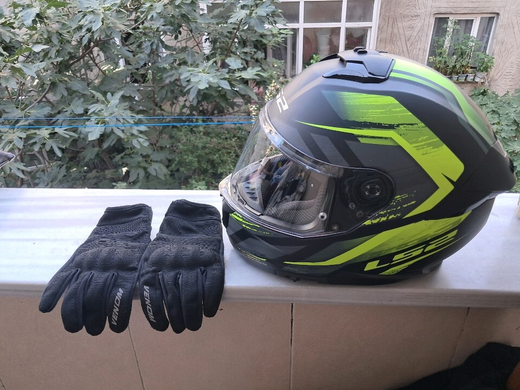 LS2 Stream 2 Fury Kask + Venom Eldiven