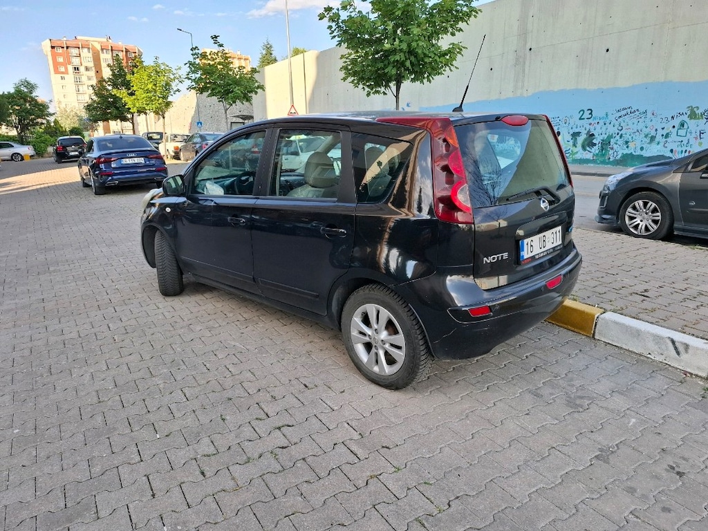 2.SAHİBİNDEN 142.500 KM.DE,NEREDEYSE HATASIZ,NİSSAN NOTE 1.4 TEKNA - 3