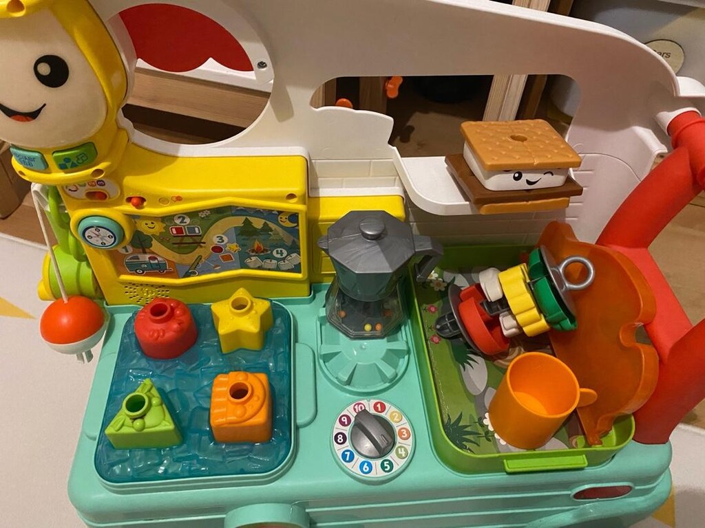 Fisher price karavan - 2