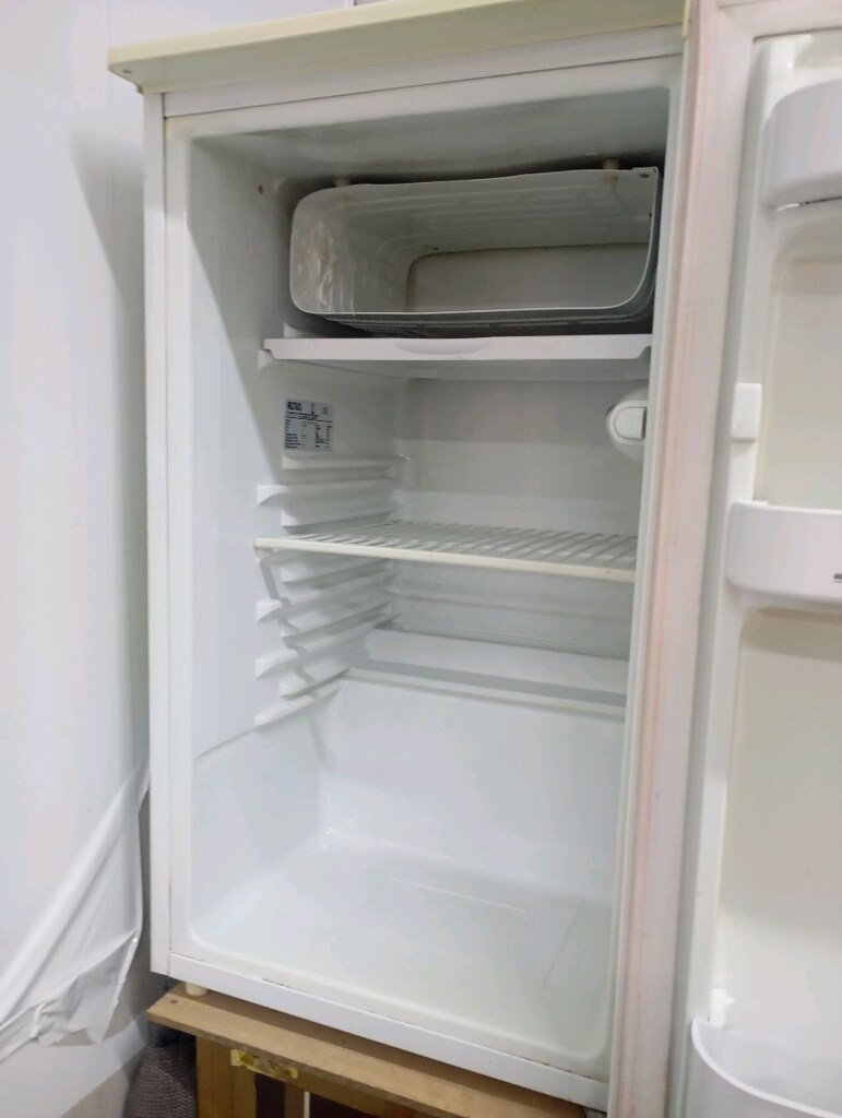 Altus al 300 mini buzdolabı SOĞUTMUYOR SOĞUTMUYOR - 2