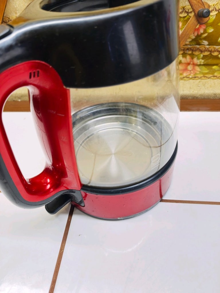 Arçelik Lal 8025 Çay Makinesi Su Haznesi satılık. alt tablası ve demli - 9