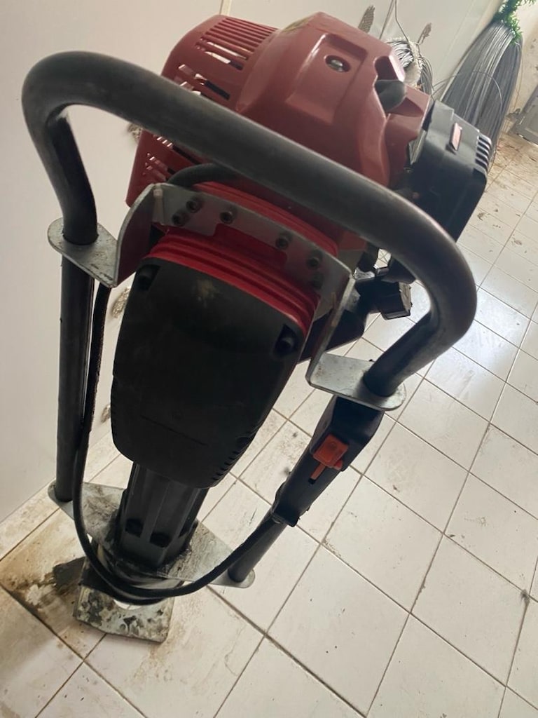 çit çakma makinesi 4 dönüm ve üstü - 2