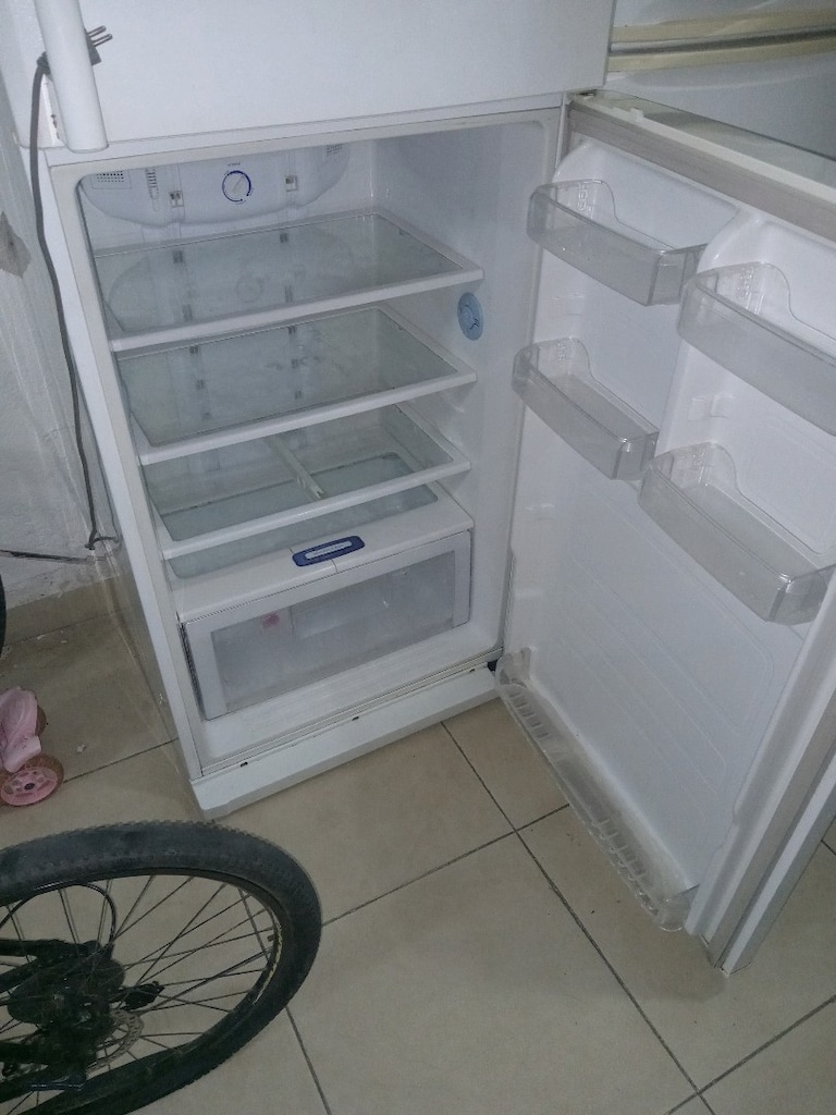 İçi temiz sağlam enerji tasarruflu buzdolabı - 2