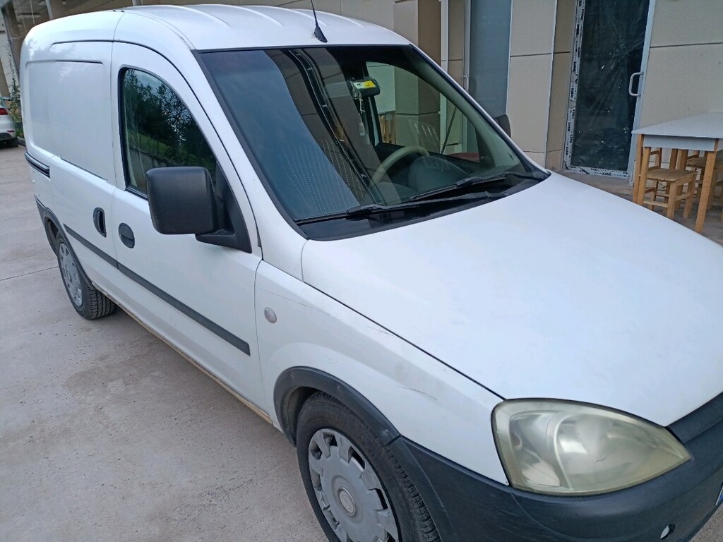 Opel Combo C - 4