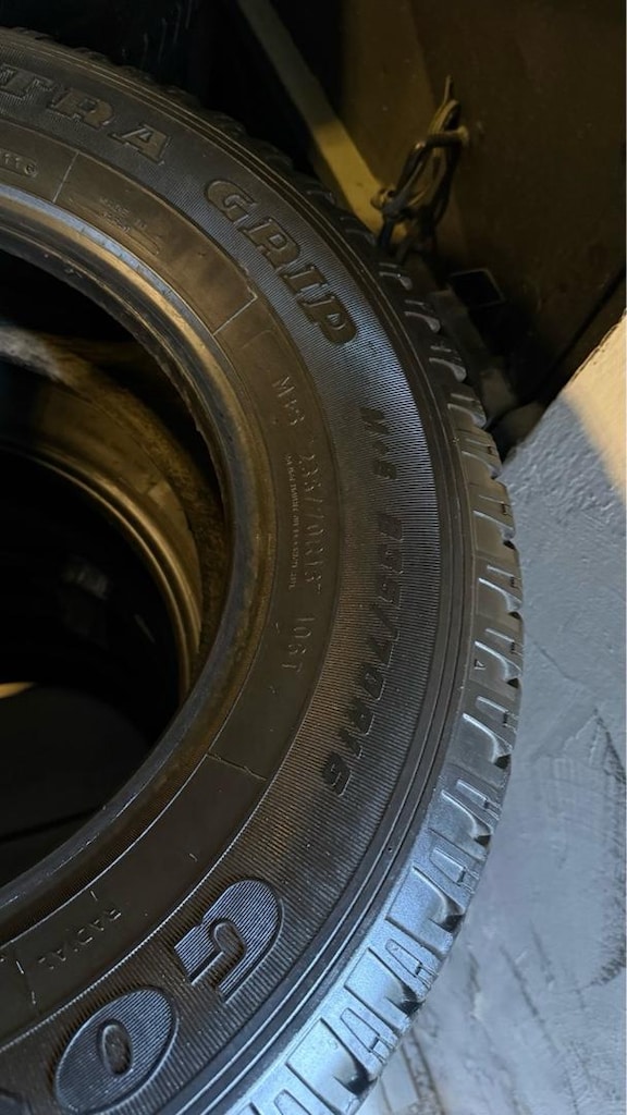 235 70 16 GOODYEAR 4 MEVSİM LASTİK İYİ DURUMDA - 3