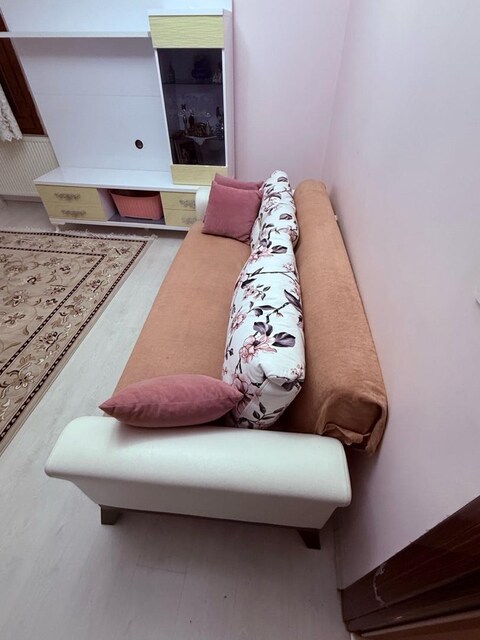 KANAPE VE TV ÜNİTESİ