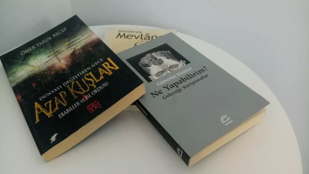 3 adet kitap - 3