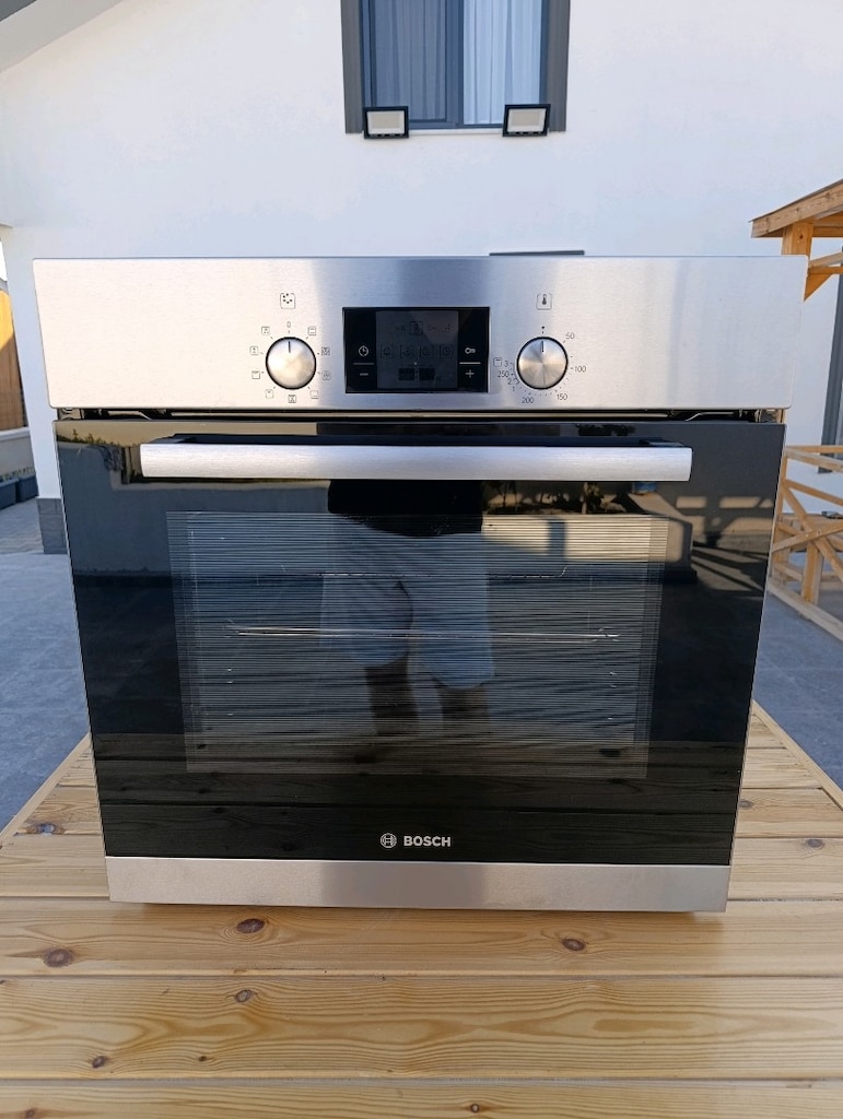 **YEPYENİ** Bosch Marka Ankastre Fırın