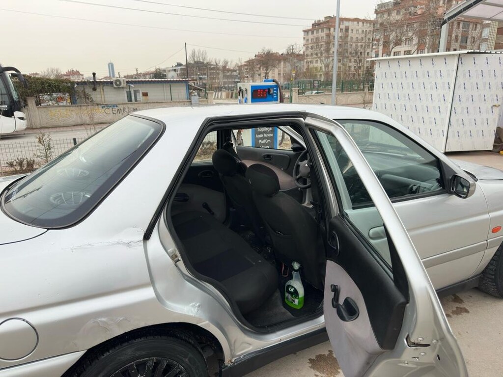 ford eskort bedava parasına - 12