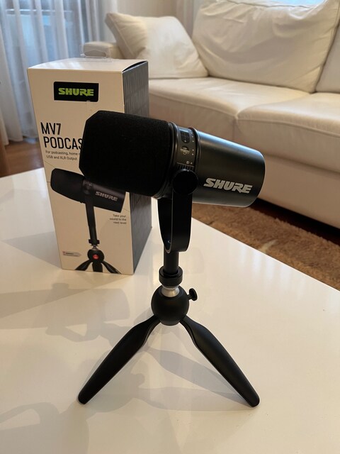 Shure MV7 Podcast Kit