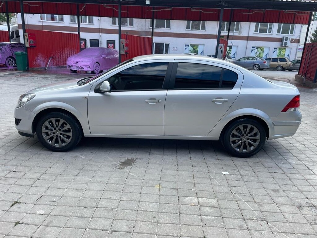 2011 Opel Astra ENJOY 111.Yıl Sedan (103 Bin Km) - 12