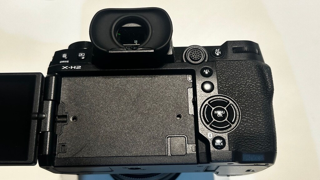 FULL SET Fujifilm XH-2 + Fujinon XF 16-55mm F2.8 + 512 GB CF B - 15