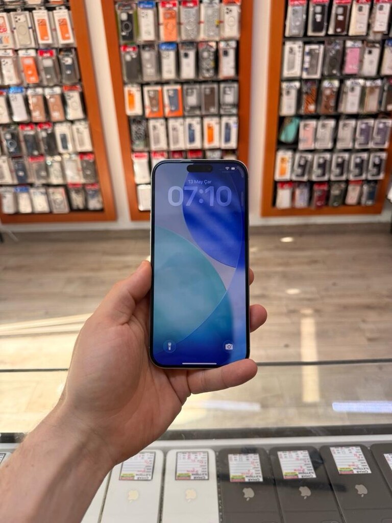 iPhone 16 Pro Max Silver 256GB YD - 7