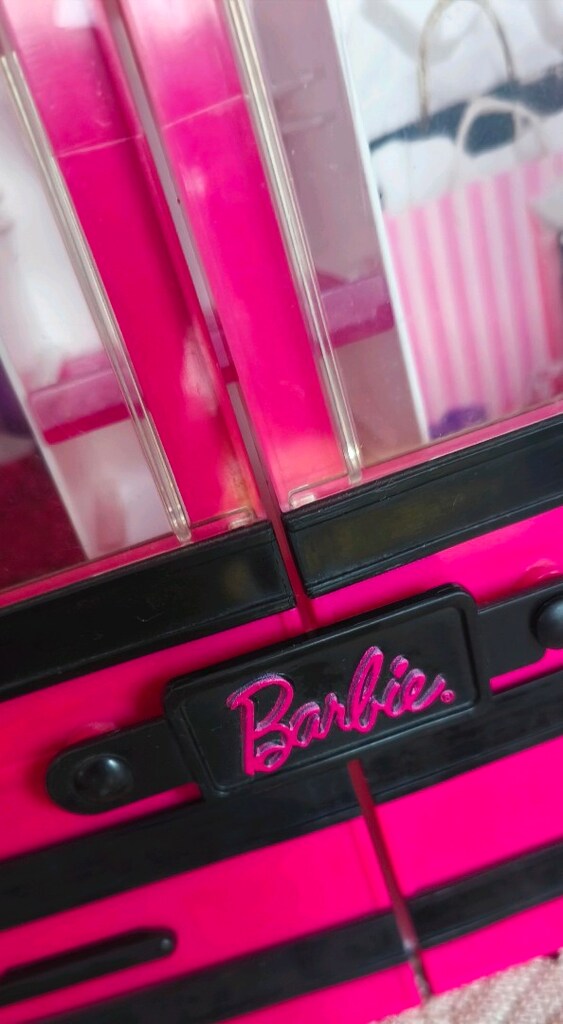 Barbie nin Pembe Gardırobu - 3