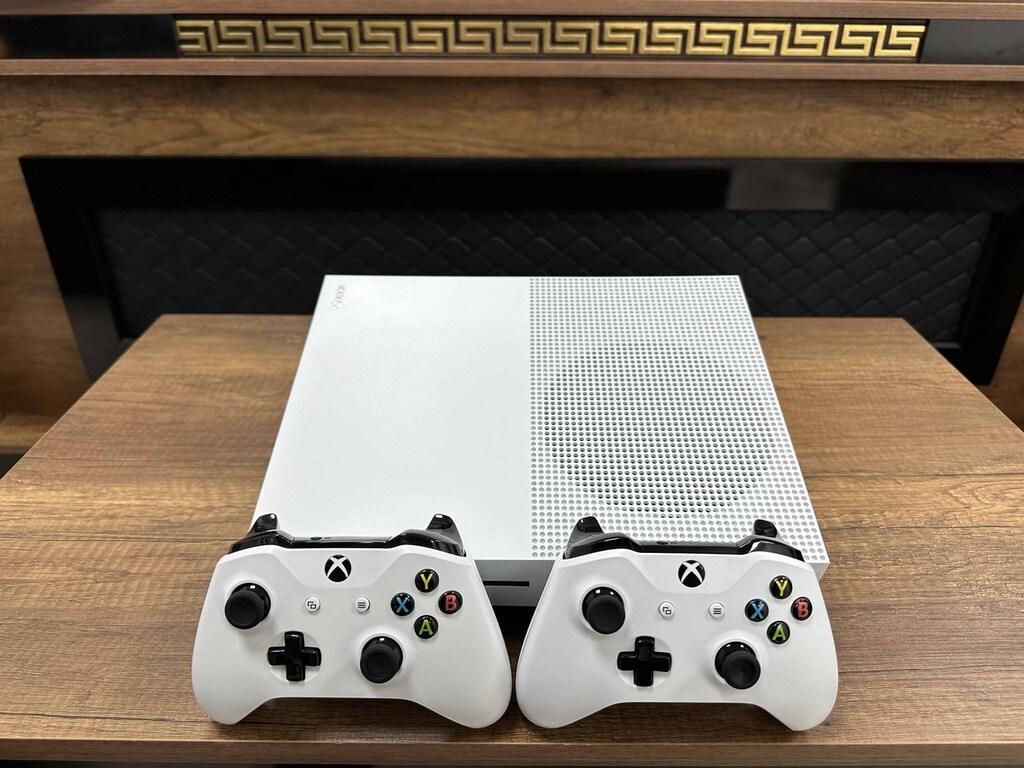 Microsoft Xbox One S 500 GB CD'li Çift Kol - 2
