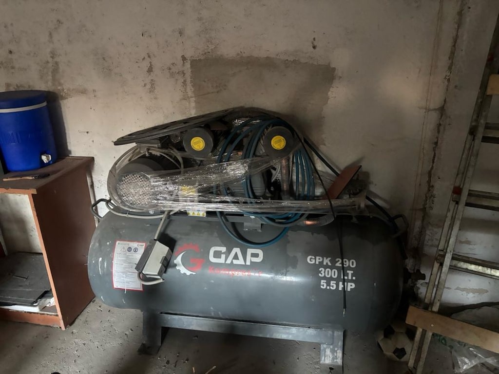 300 lt gap marka komplesör 1 sene kullanıldı takas olur - 6