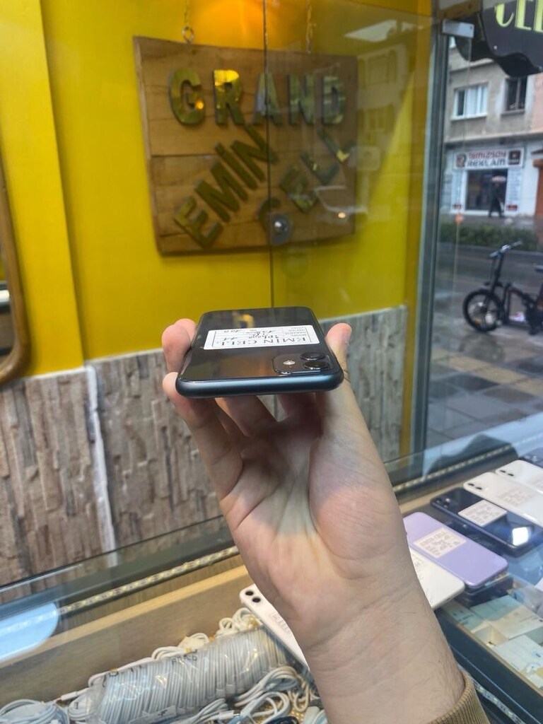 İphone 11 TR - 4