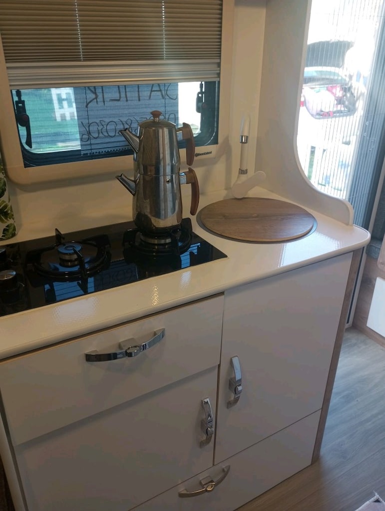 CTP Malzemeden Yapılmış Karavan - 11