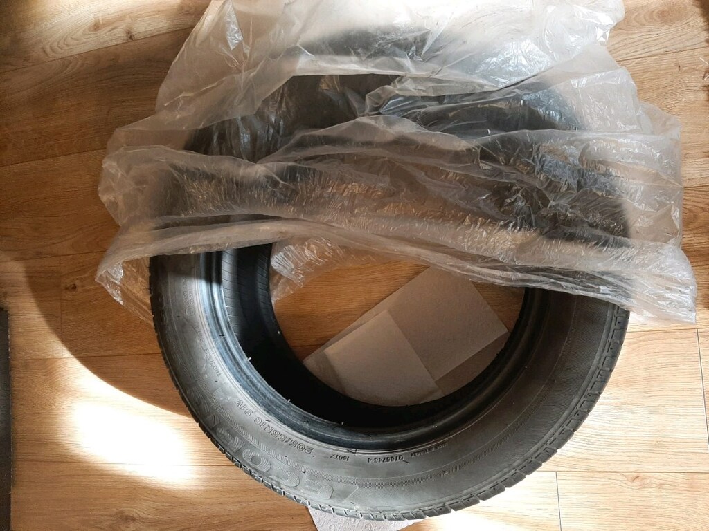 Lastik Bridgestone 205 55 16 - 2