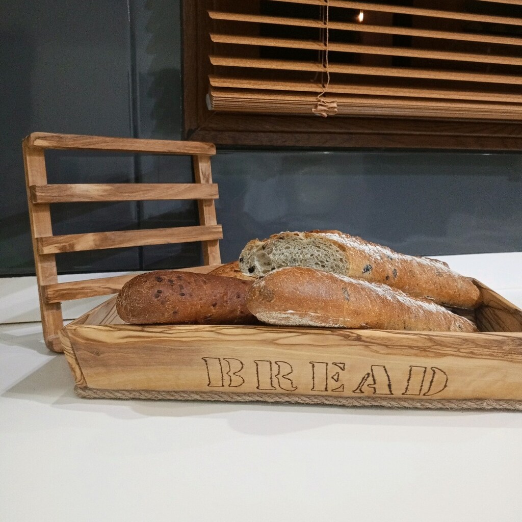 ahşap ekmek sepeti ve nihale
