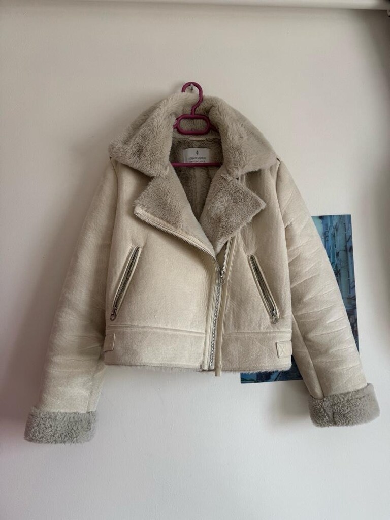 Stradivarius taş rengi kürklü kısa biker ceket