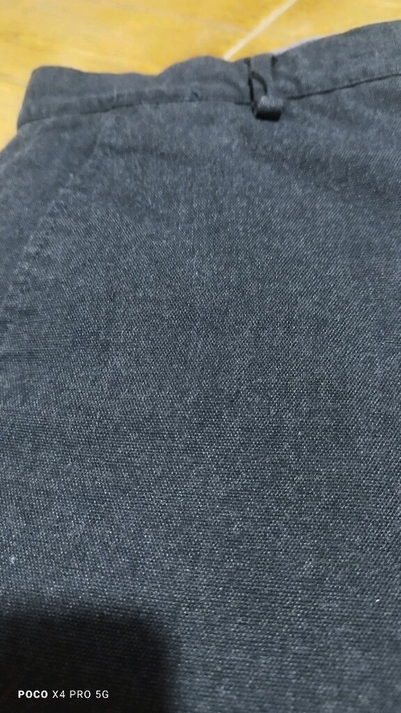 #Zara  pantolon..Piyasası pahalıdır..Eni çekilince 38 Boy 93 Paça 15 - 9