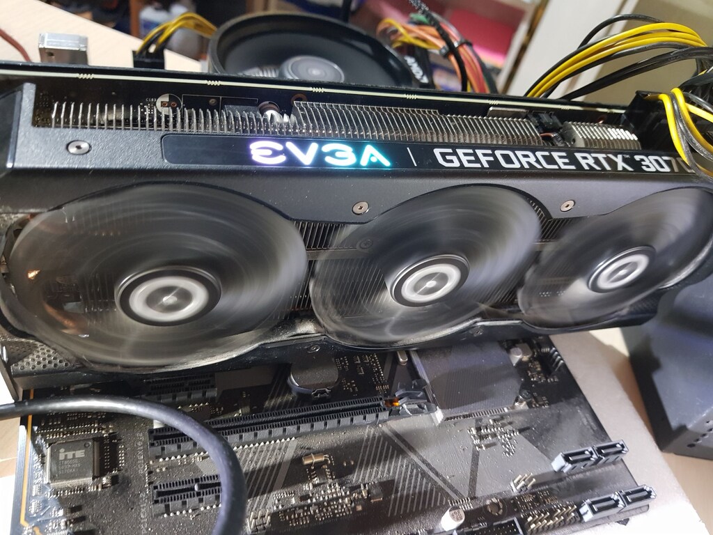 EVGA GEFORCE RTX 3070 8GB EKRAN KARTI - 6