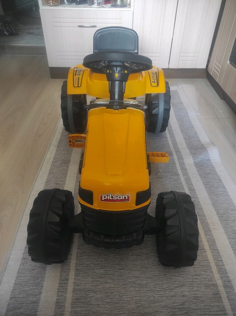 oyuncak büyük traktör - 5