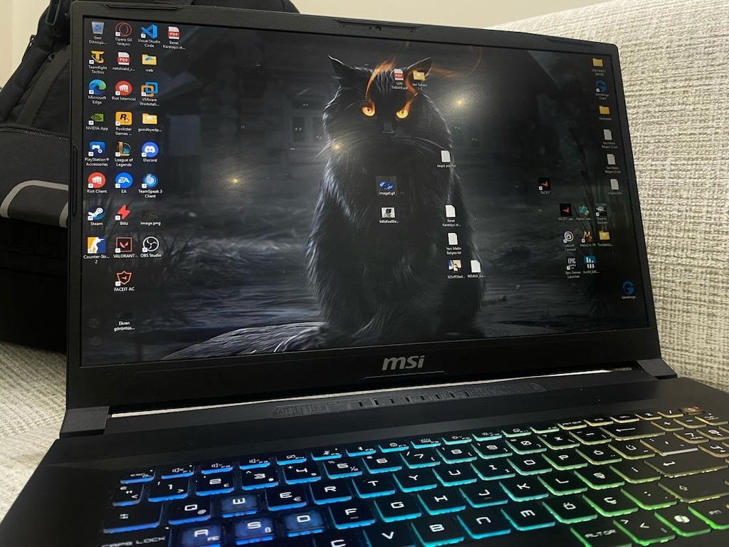 MSI Katana 17 B13VGK - RTX 4070 - i7 13620H - 16GB RAM - 1TB SSD - 4