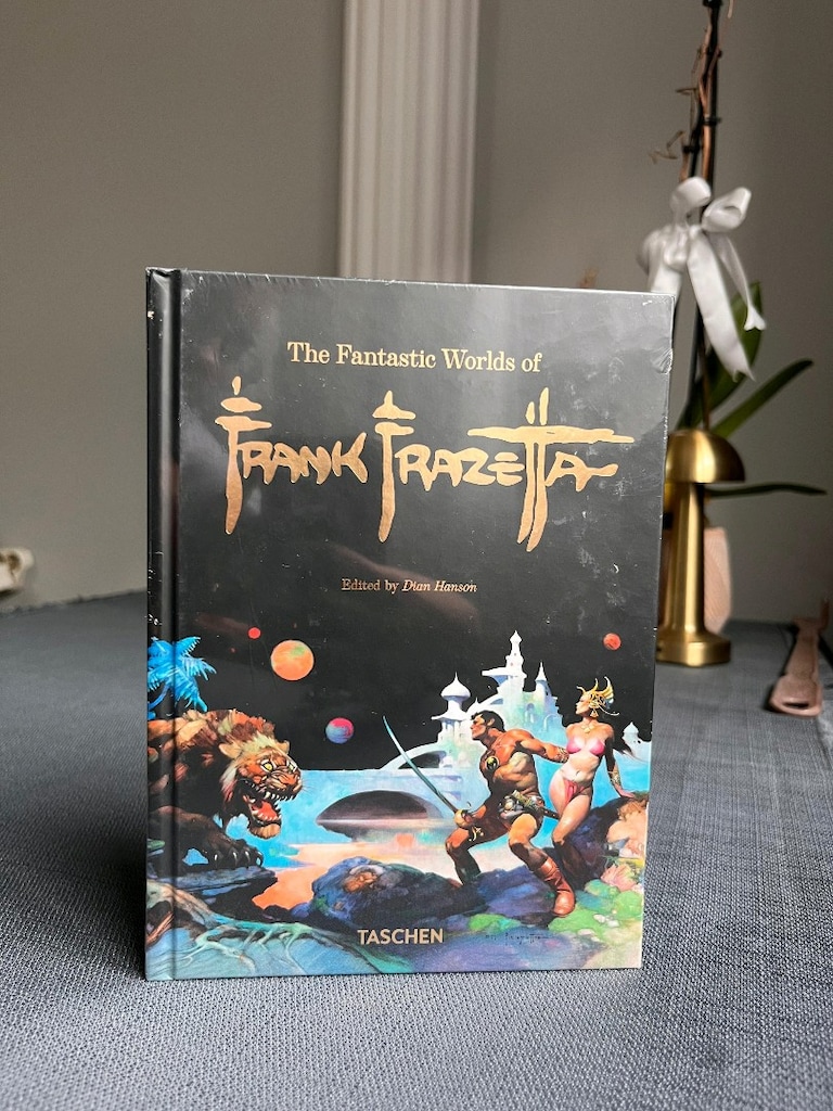 Fantastic World of Frank Frazetta İngilizce Santa Fantazi Taschen