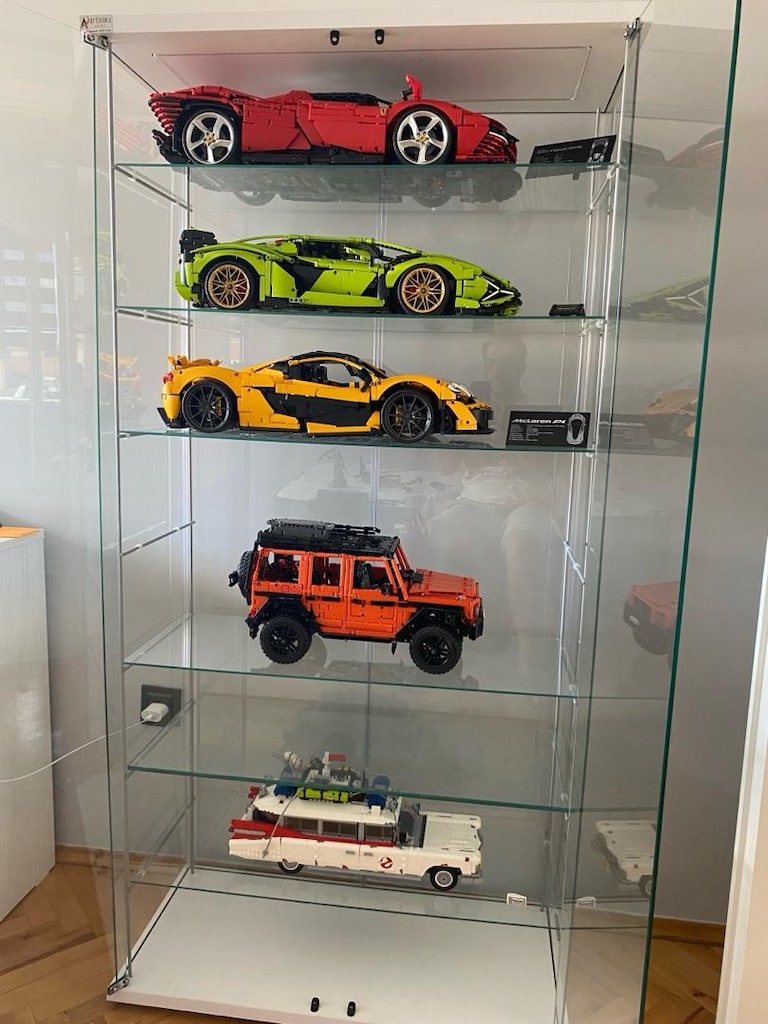 Lego araba setleri ve cam vitrin - 4