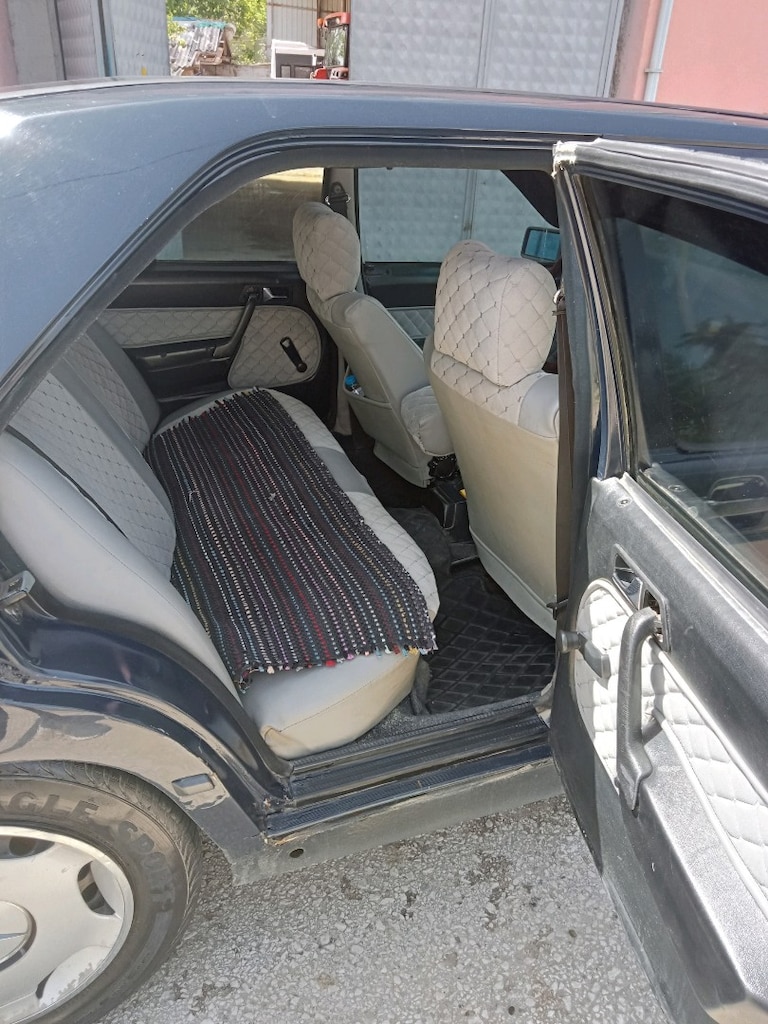 Mercedes 190 D - 7