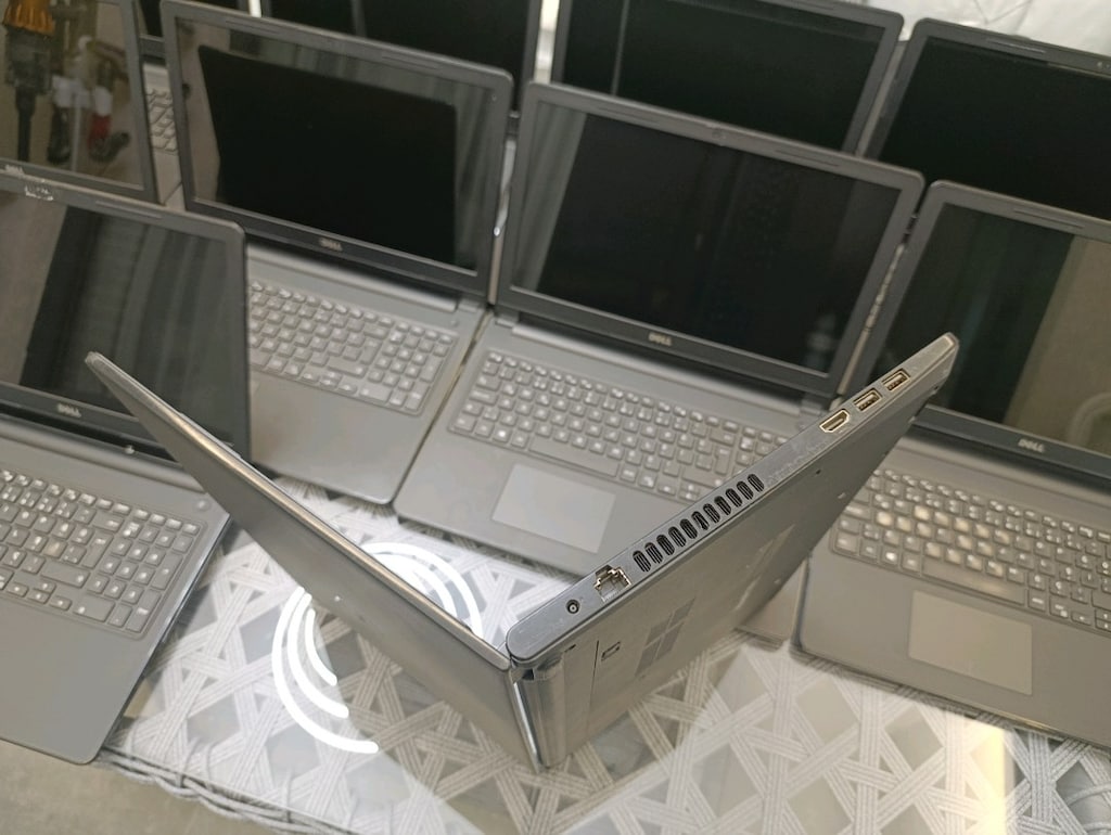 Adetli Dell Laptoplar - Kurumsal Temiz Cihazlar - 8GB RAM & SSD'li - 3