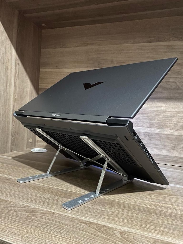 HATASIZ 4070 HP VİCTUS GAMİNG LAPTOP - 8