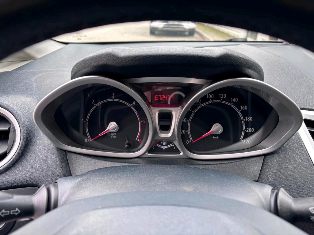 2012 fiesta titanium + - 8