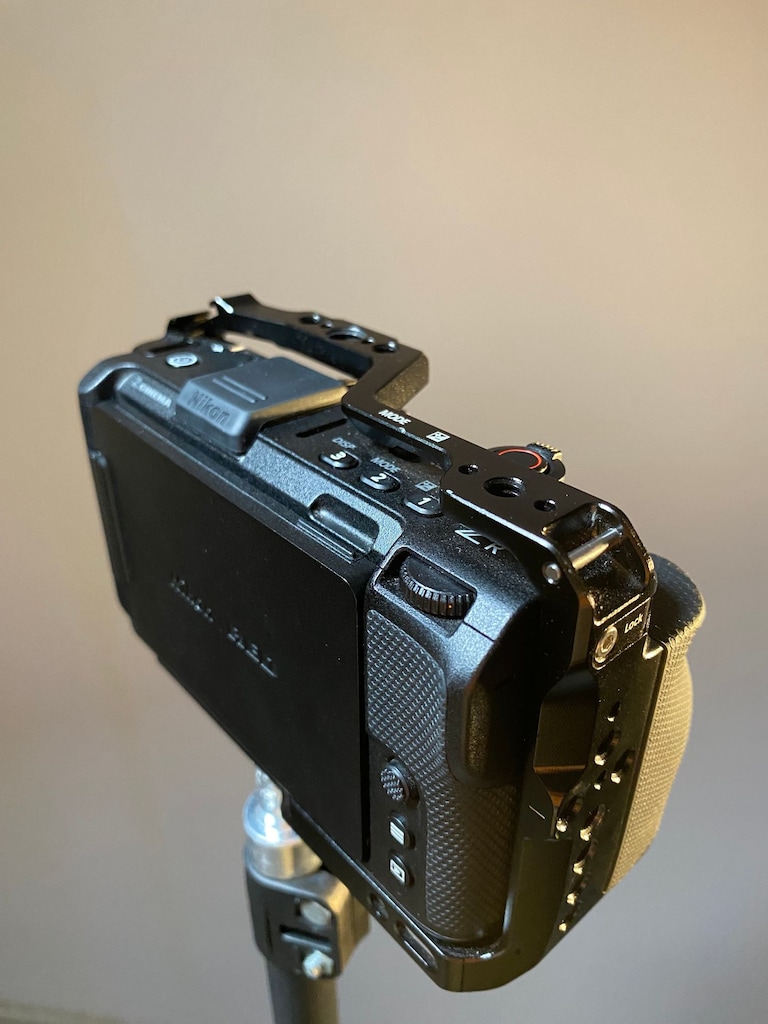 Nikon ZR 6K Body / SmallRig Kafes + Ek Orijinal Batarya - 11