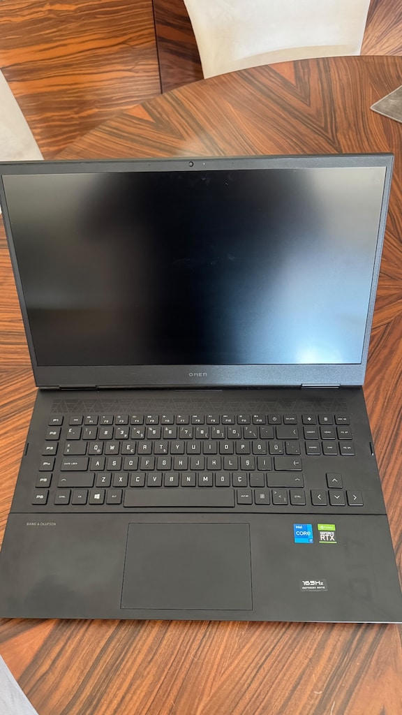 HP OMEN 17 | RTX 3080 16GB | i7-11800H | QHD 165Hz | 1TB SSD - 2