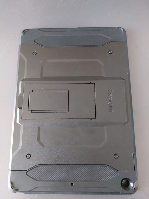 SPIGEN IPAD 9 NESİL KILIF
