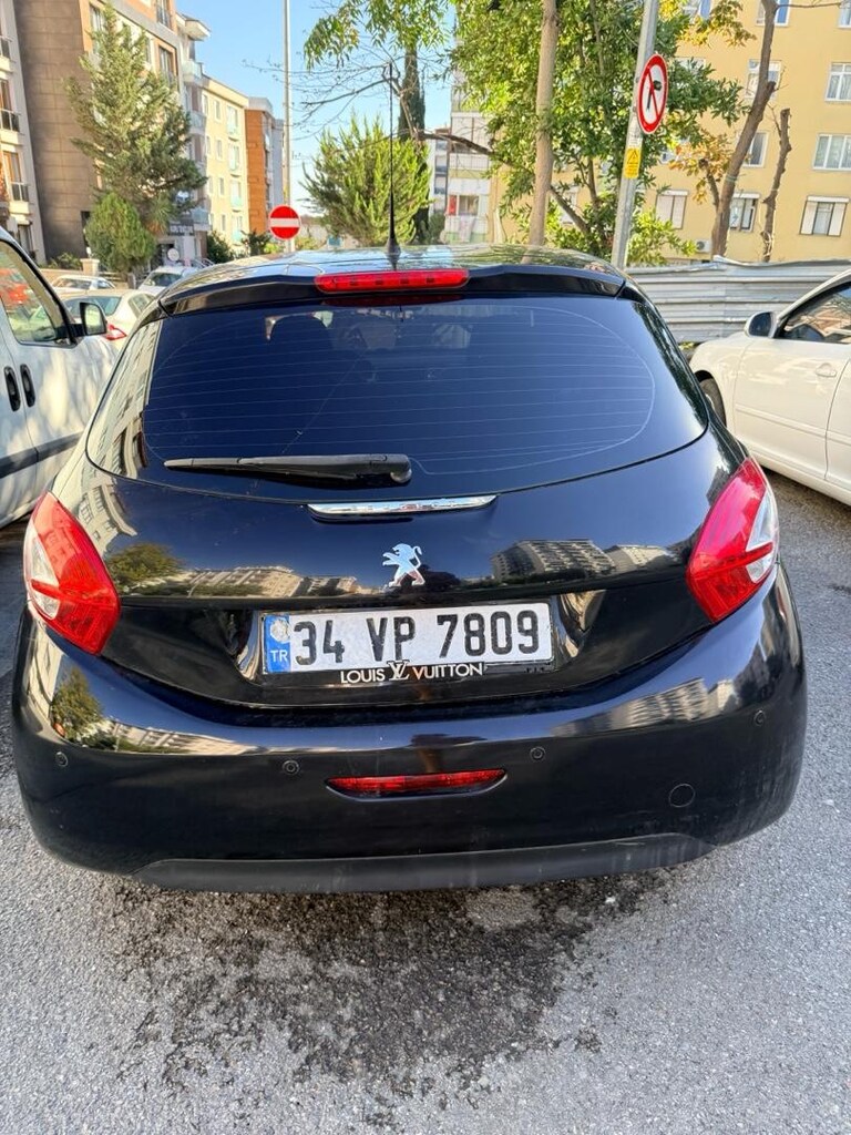 düşük km değişensiz 208 - 13