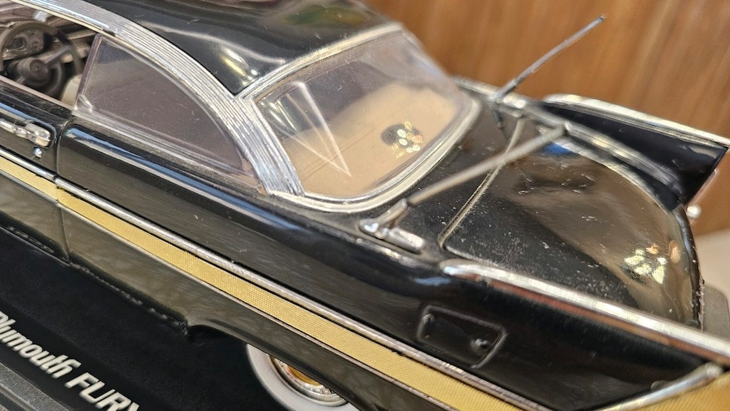 1958 Plymouth Fury Siyah Model Araba – Orijinal Vitrin Ayağıyla 1:18 - 14