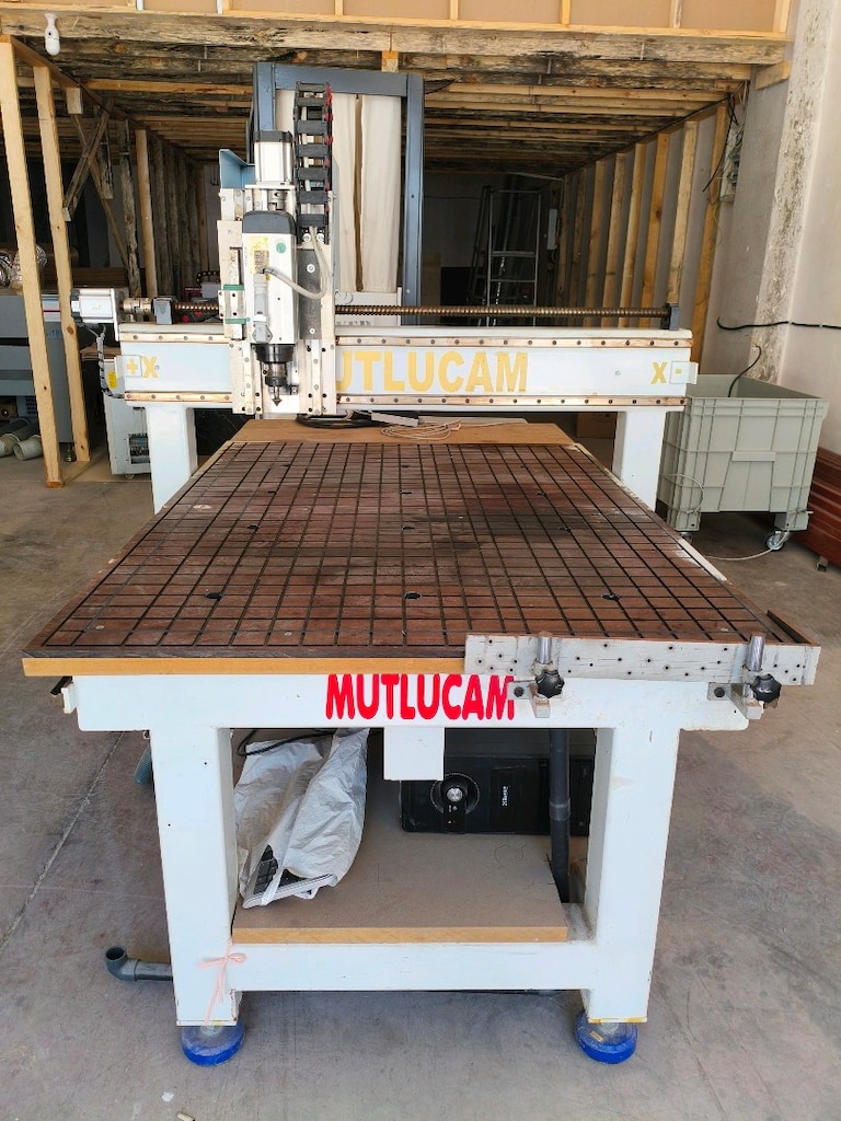 mutlucam profesyonel cnc router 100x150 - 2