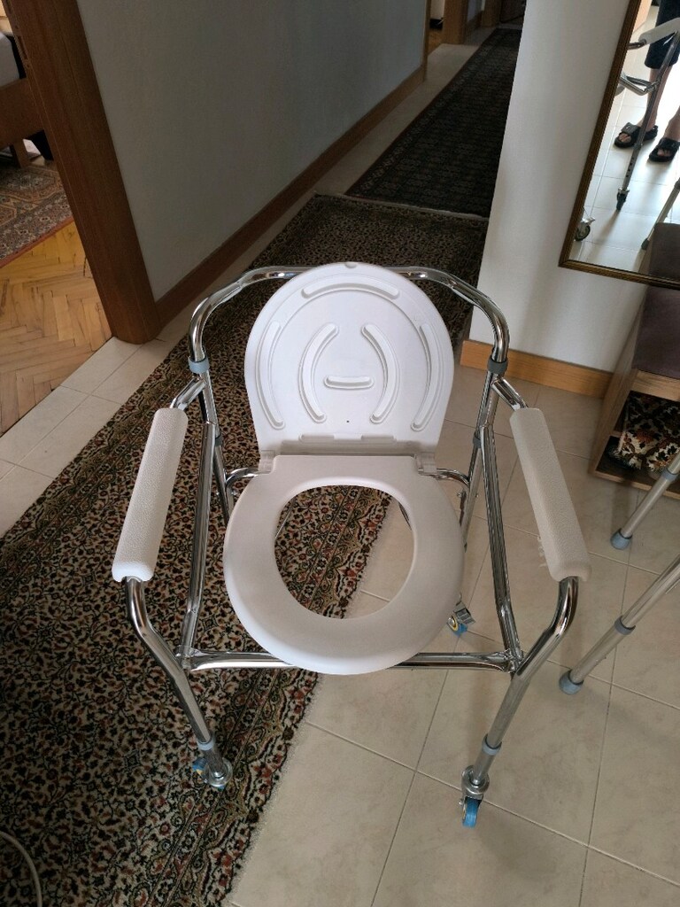 tekerlekli tuvalet banyo sandalyesi - 2
