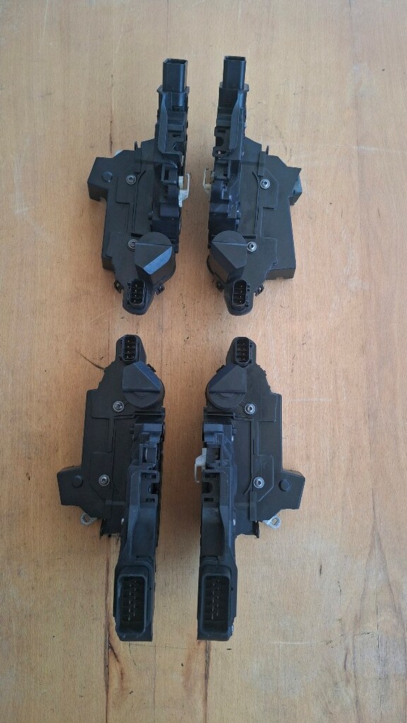 VOLVO S80 V70 XC70 XC60 S40 V50 C30 C70 Kapı Kilidi 2005-2015. - 6