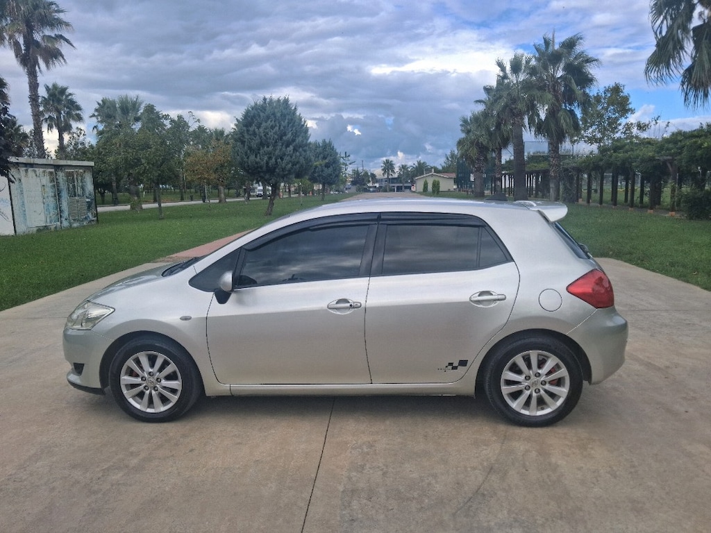 toyota auris elegant - 4