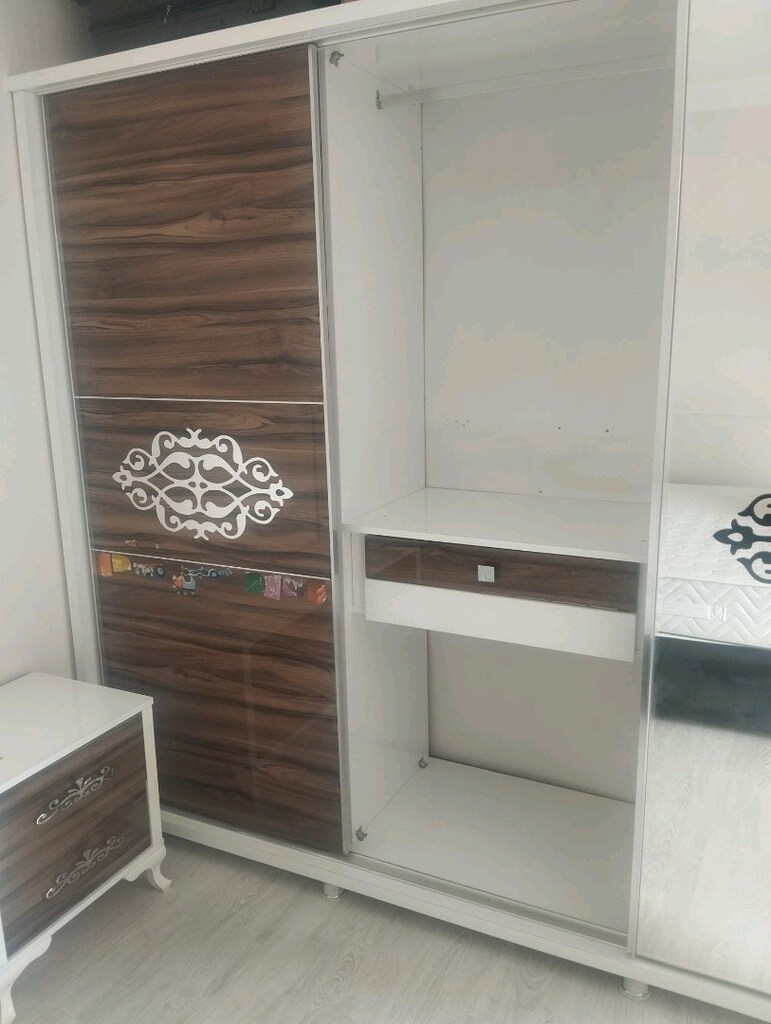 Mdf Yatak odası takımları 6 kapılı gardolap 2 komidin makyaj baza başl - 3