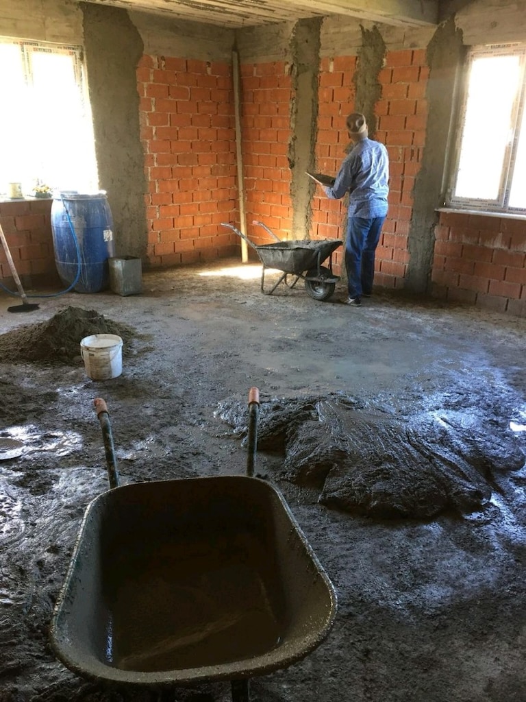 kara sıva alçı boya. tadilat yapilir