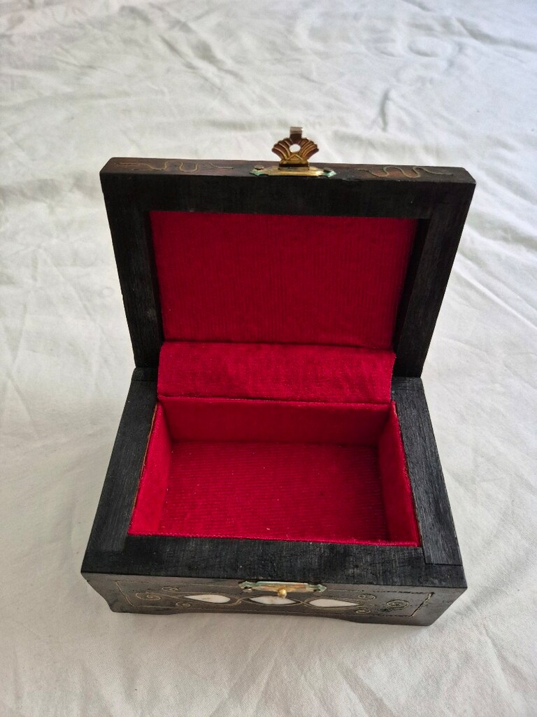 Gümüş Telkari Sedef Kakmalı Ahşap Kutu - 8