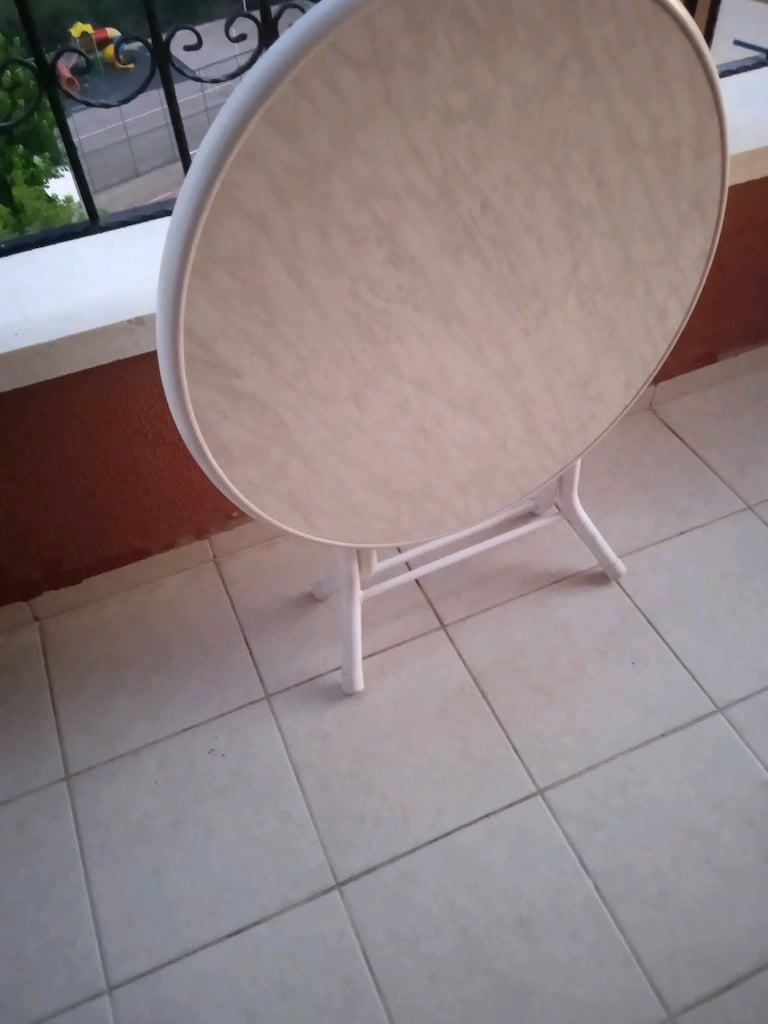 yuvarlak masa Katlanır - 3