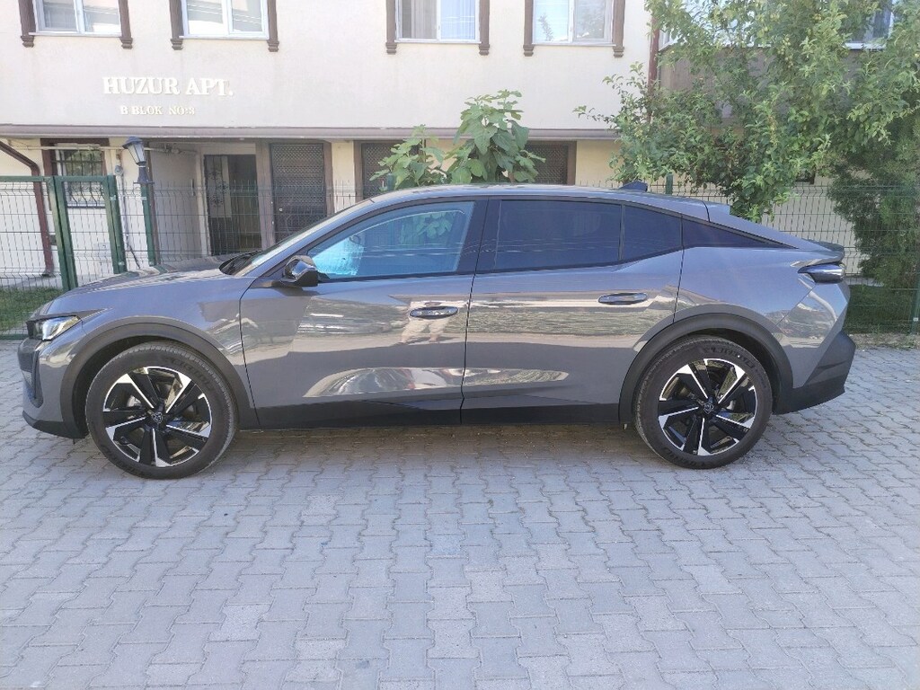 Hibrit peugeot 408 - 3